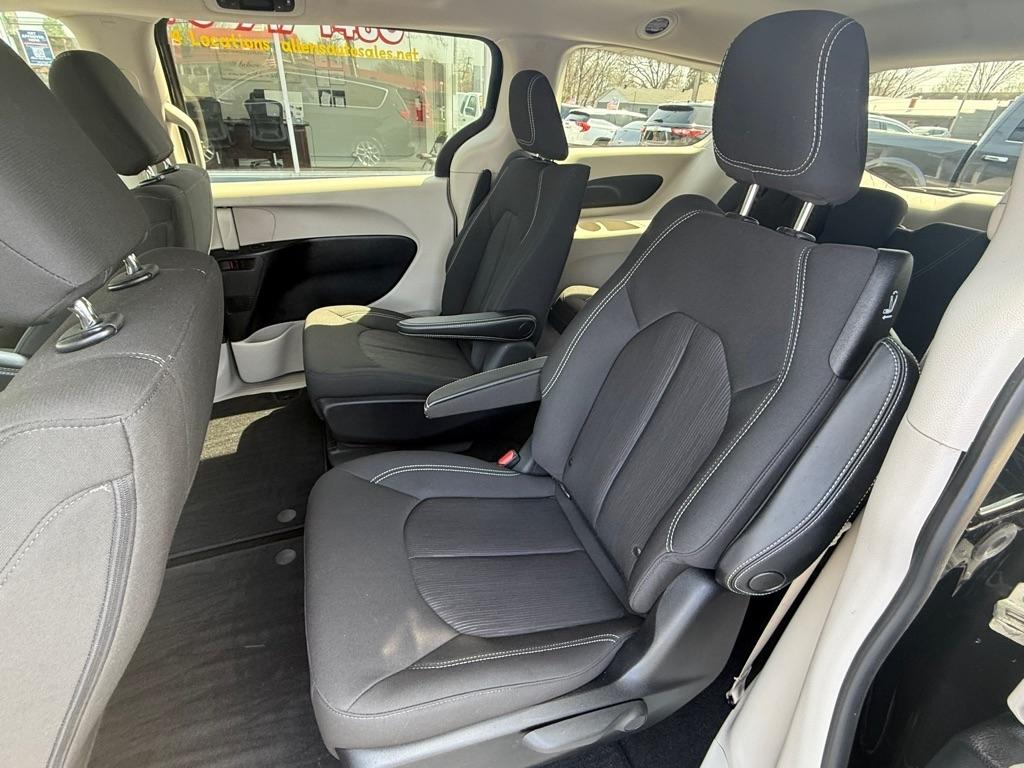 Chrysler Voyager LX 2021