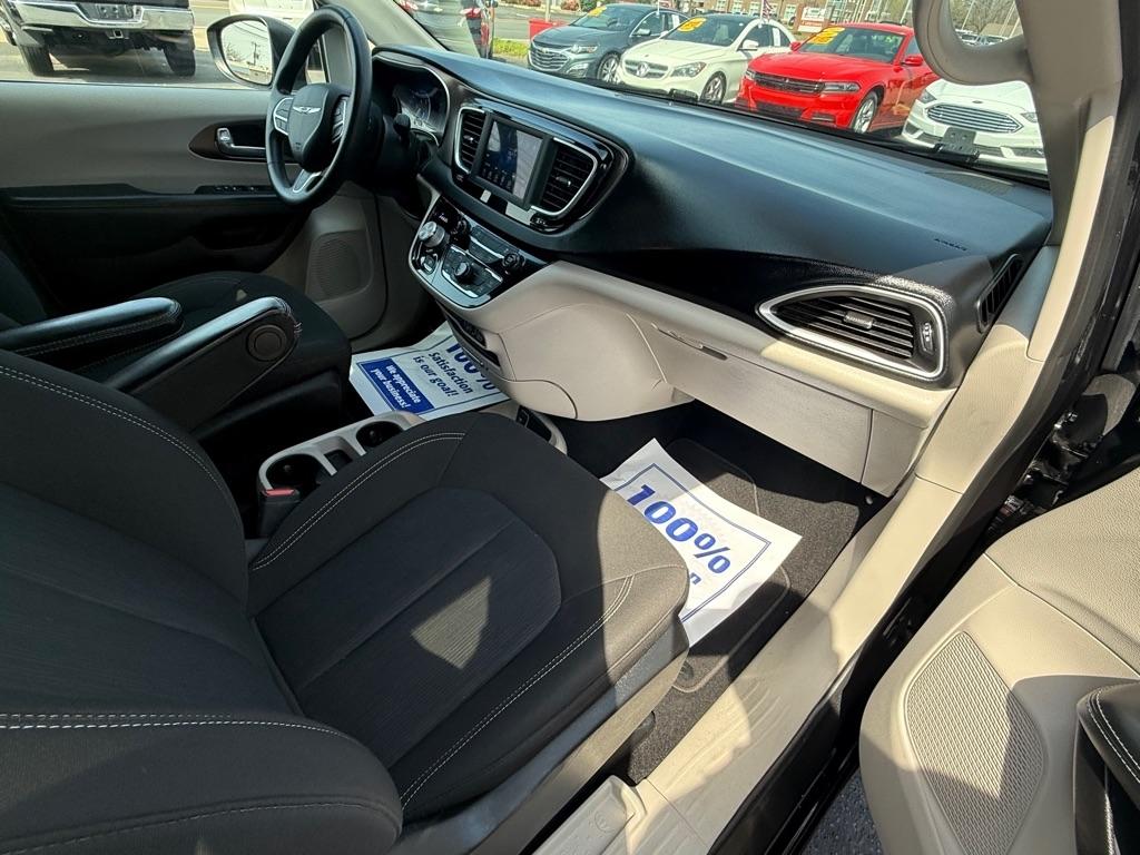 Chrysler Voyager LX 2021