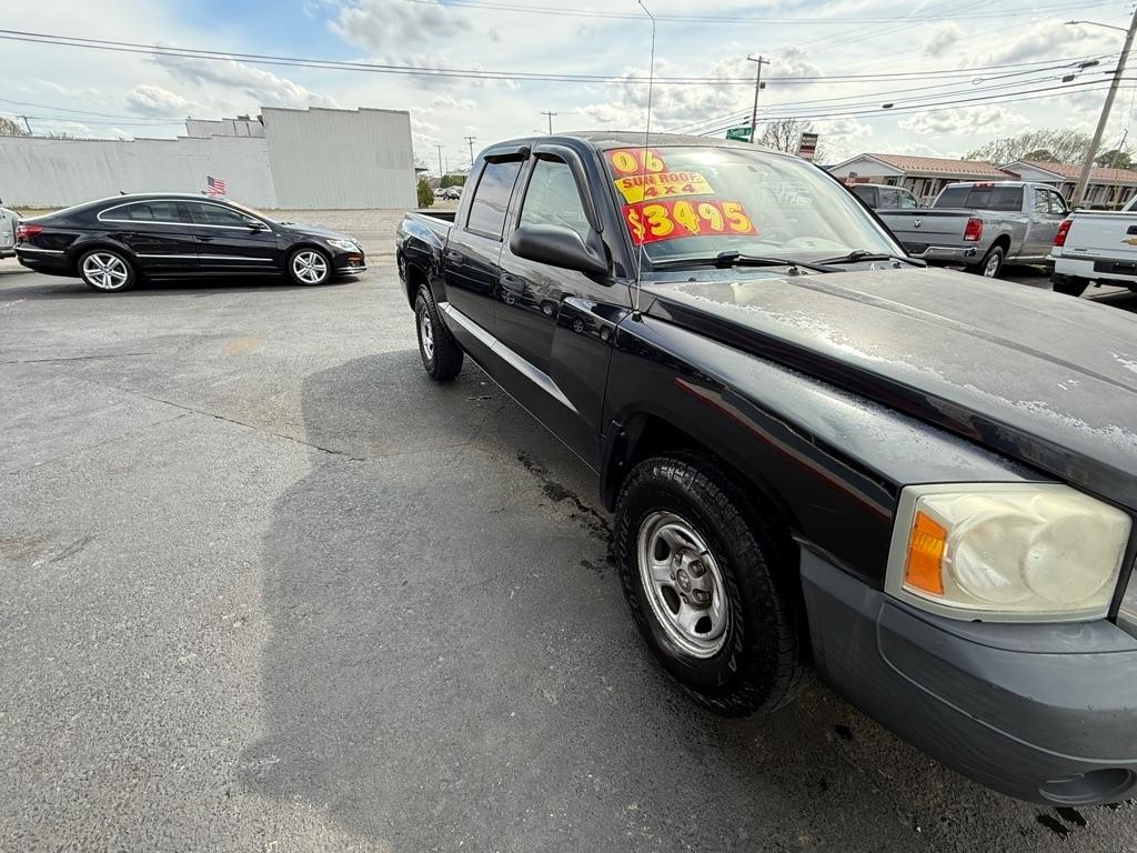 Dodge Dakota ST Quad Cab 4WD 2006