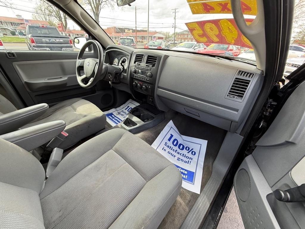 Dodge Dakota ST Quad Cab 4WD 2006