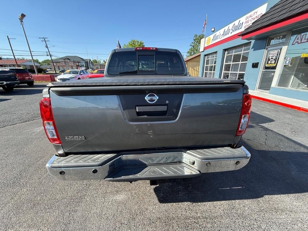 Nissan Frontier SL Crew Cab 5AT 4WD 2016