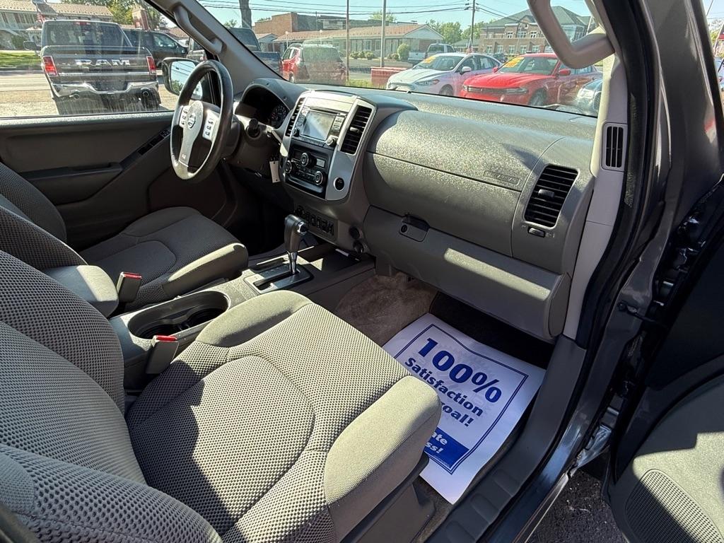 Nissan Frontier SL Crew Cab 5AT 4WD 2016