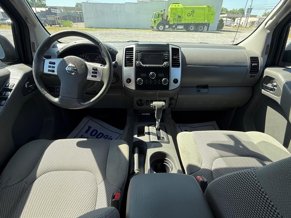 Nissan Frontier SL Crew Cab 5AT 4WD 2016