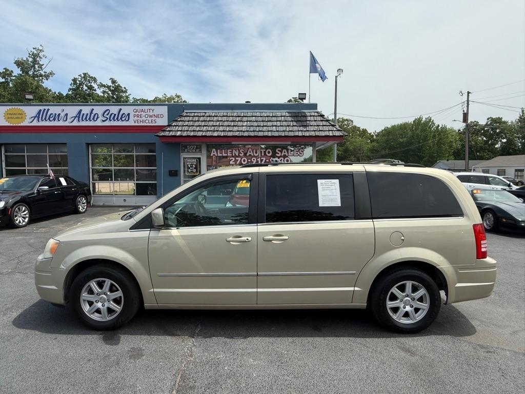 2010 Chrysler Town & Country Touring Plus