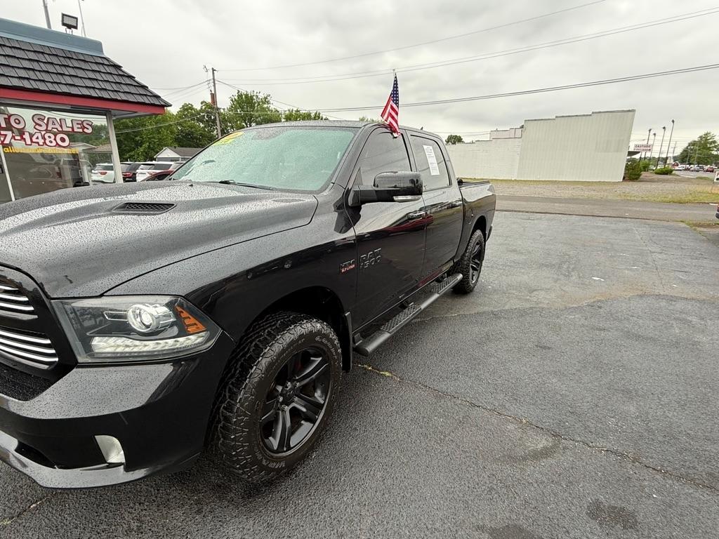 RAM 1500 Sport Crew Cab SWB 4WD 2016