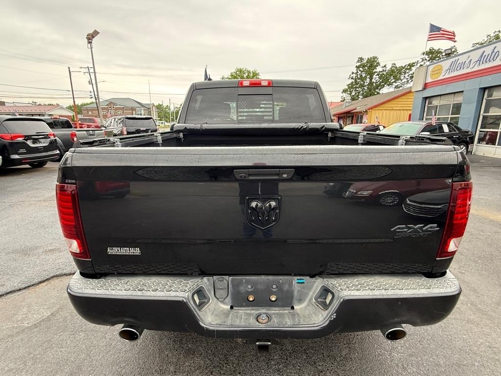 RAM 1500 Sport Crew Cab SWB 4WD 2016