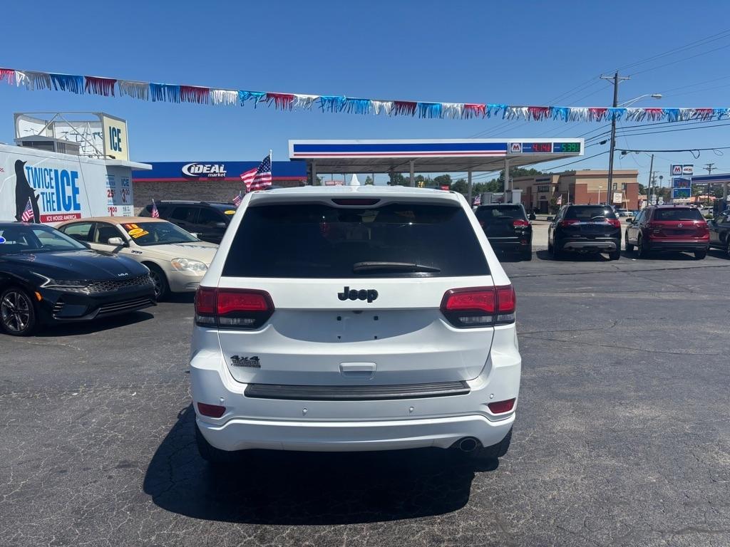Jeep Grand Cherokee Laredo 4WD 2020