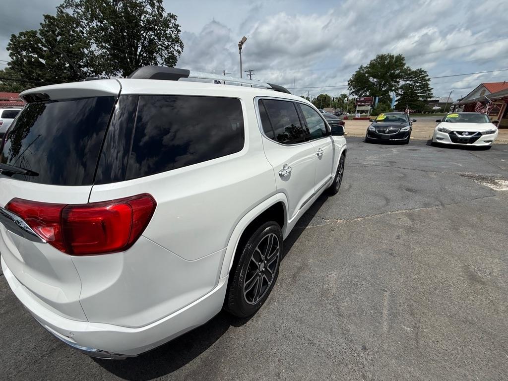 GMC Acadia Denali 2017