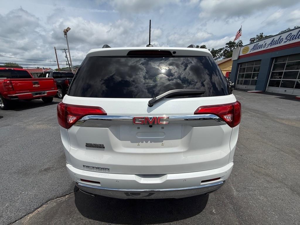 GMC Acadia Denali 2017