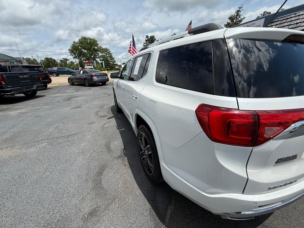 GMC Acadia Denali 2017