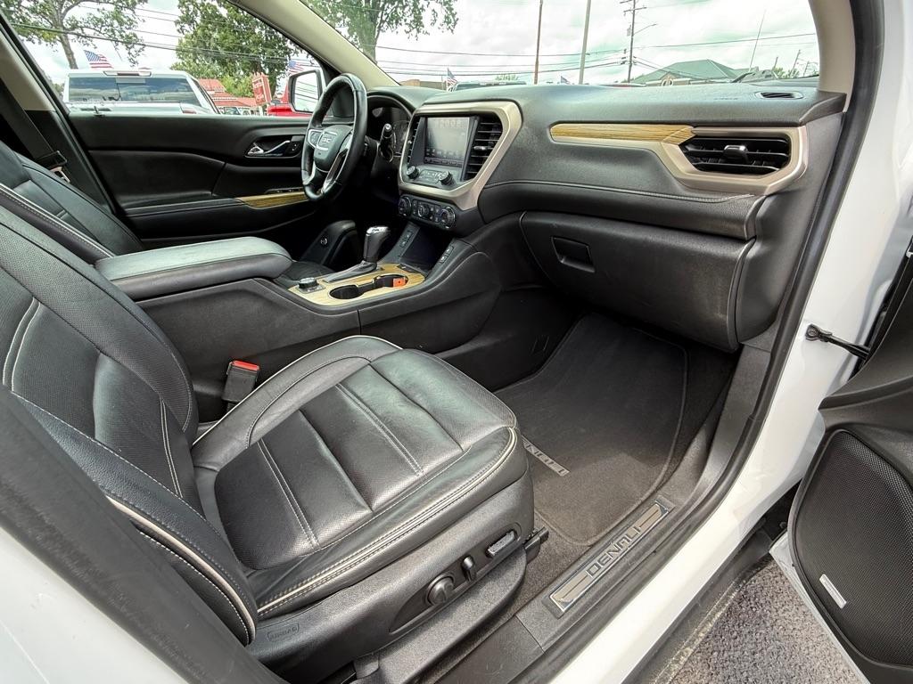 GMC Acadia Denali 2017