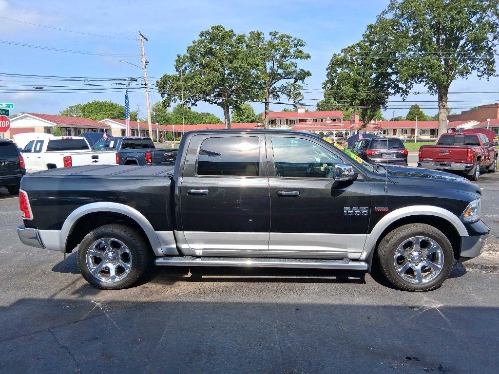 RAM 1500 Laramie Crew Cab SWB 4WD 2017