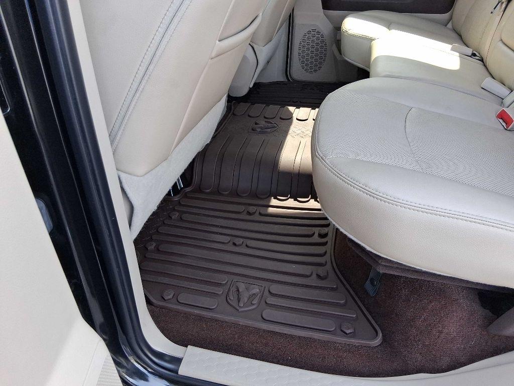 RAM 1500 Laramie Crew Cab SWB 4WD 2017