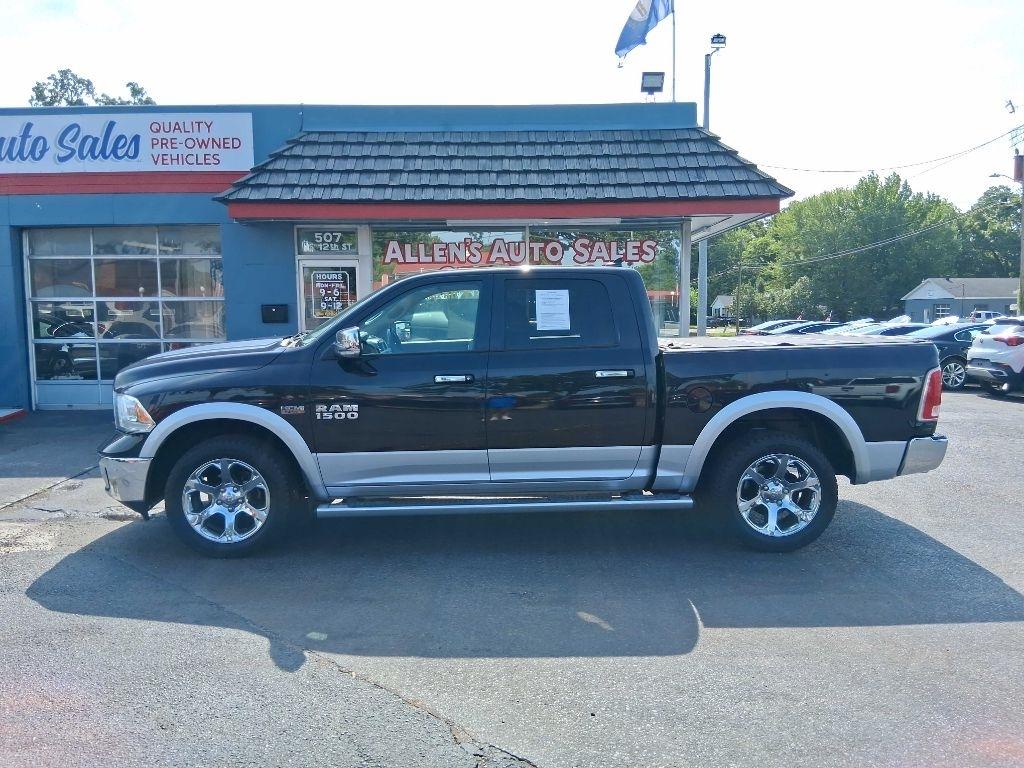 RAM 1500 Laramie Crew Cab SWB 4WD 2017