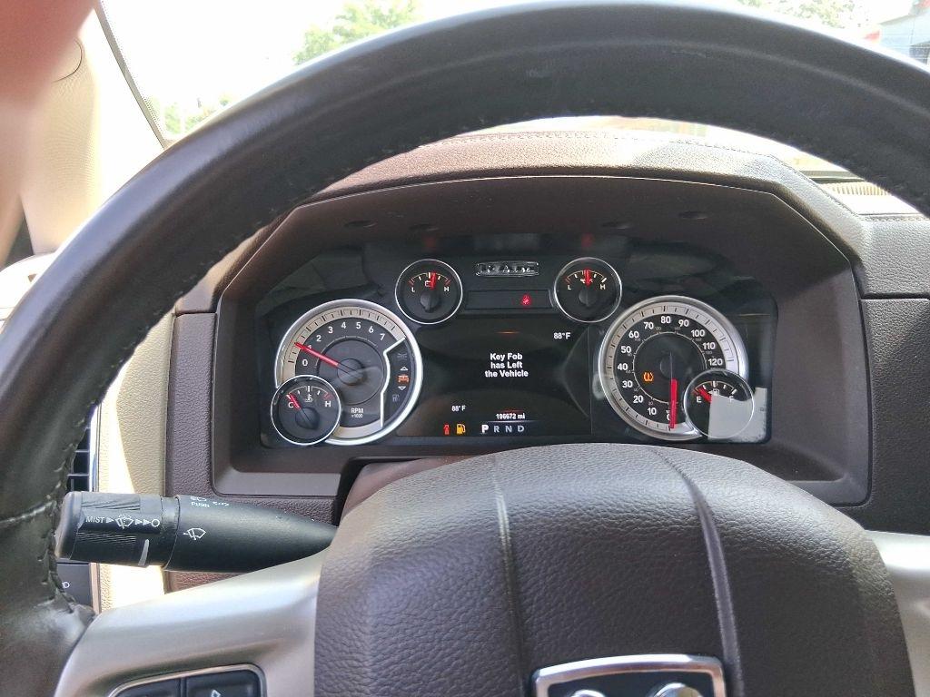 RAM 1500 Laramie Crew Cab SWB 4WD 2017