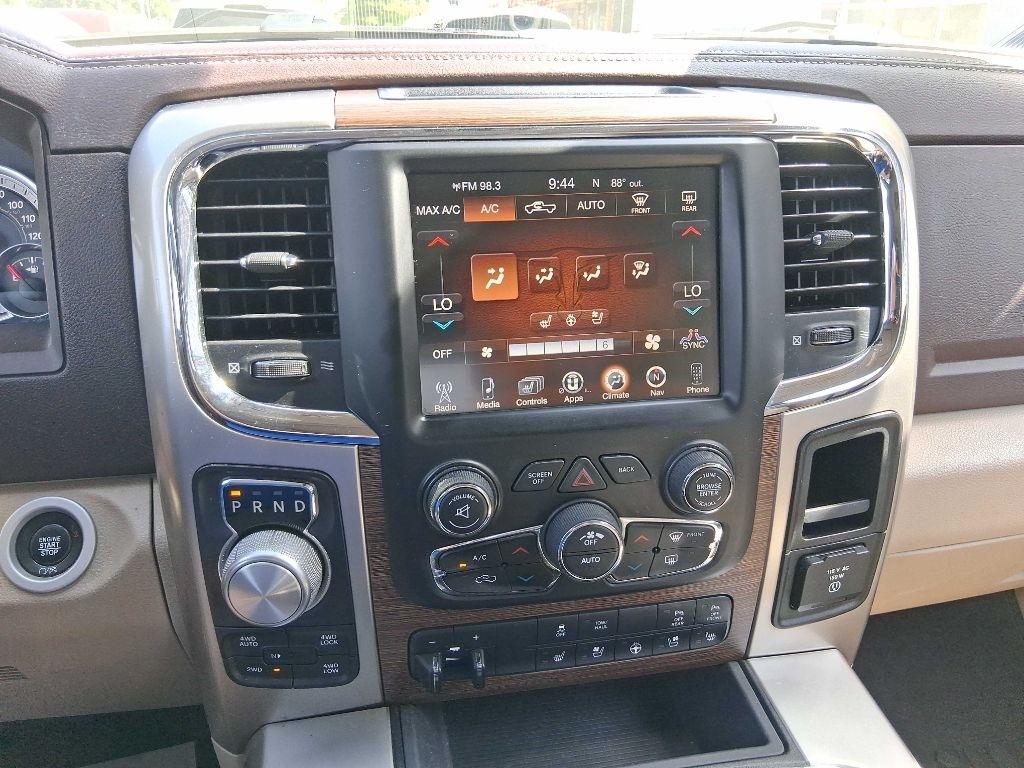 RAM 1500 Laramie Crew Cab SWB 4WD 2017
