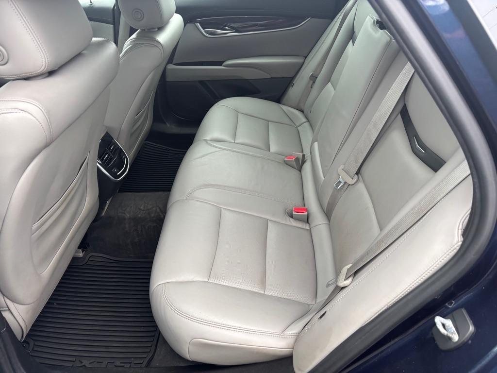 Cadillac XTS Luxury AWD 2016