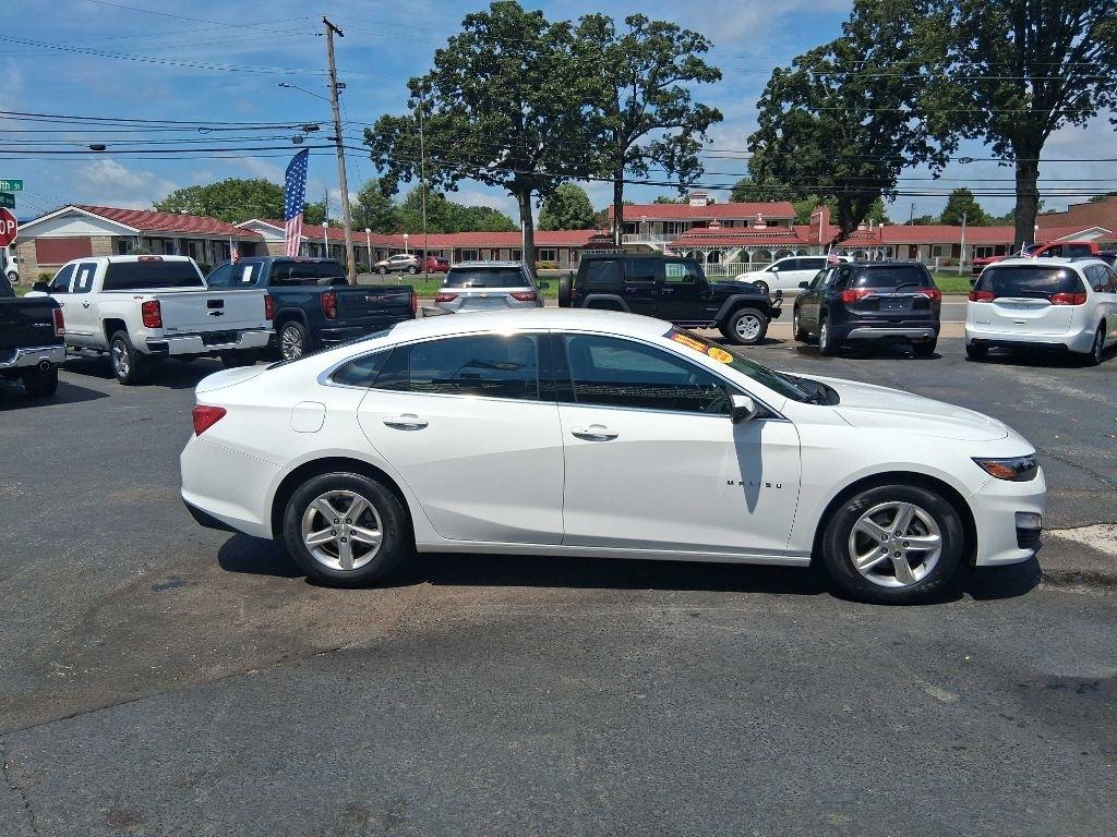 Chevrolet Malibu 1FL 2022