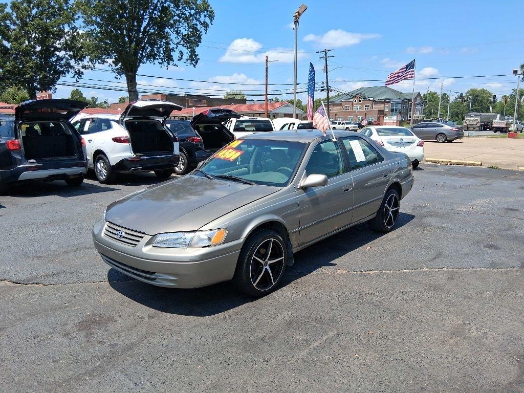 Toyota Camry CE 1998