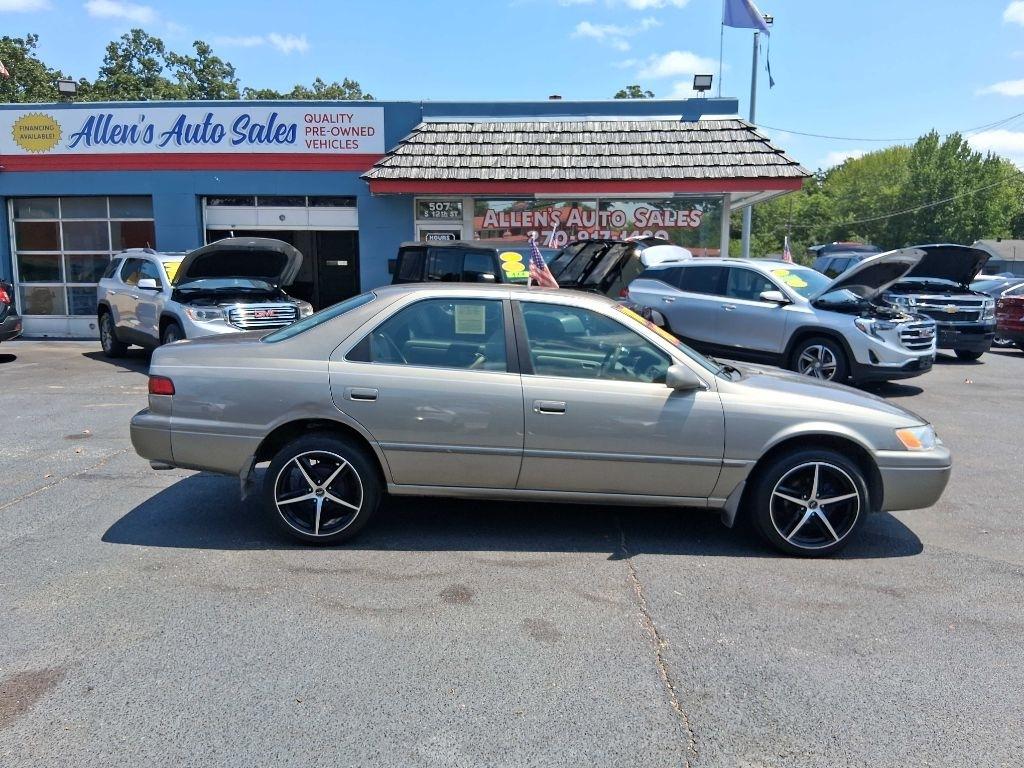 Toyota Camry CE 1998