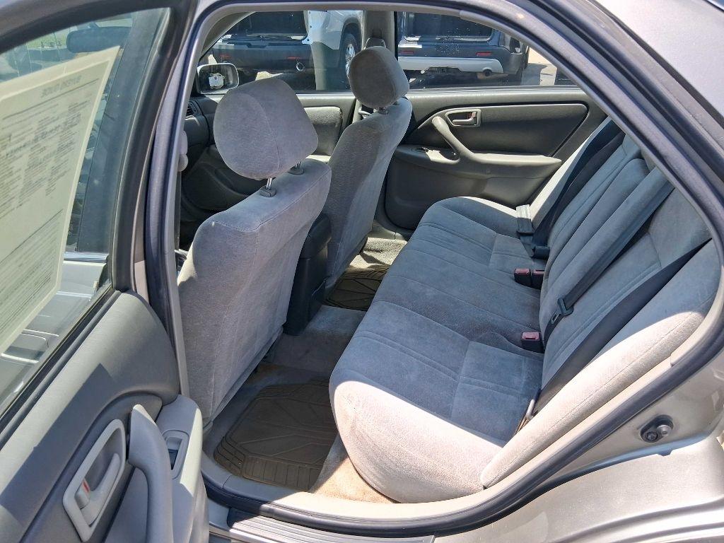 Toyota Camry CE 1998