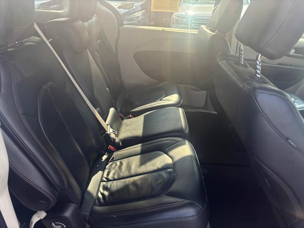 Chrysler Pacifica Touring-L 2017