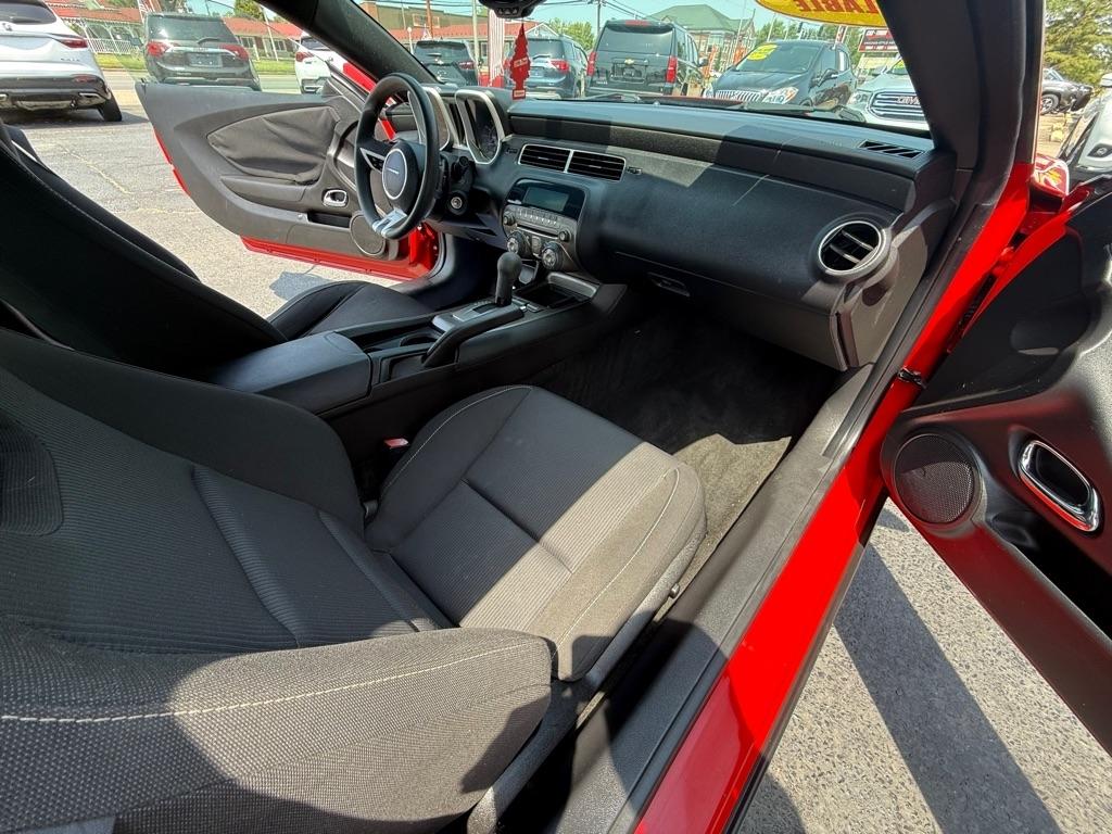 Chevrolet Camaro LT1 Coupe 2011