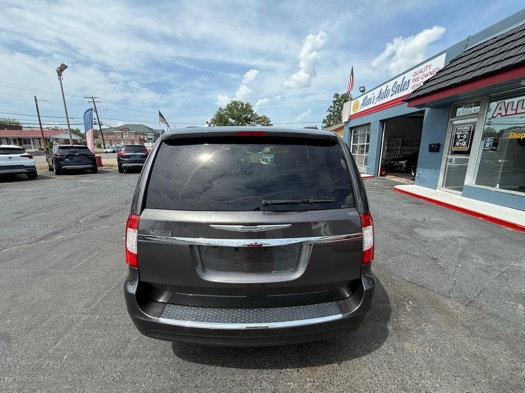 Chrysler Town & Country Touring-L 2016