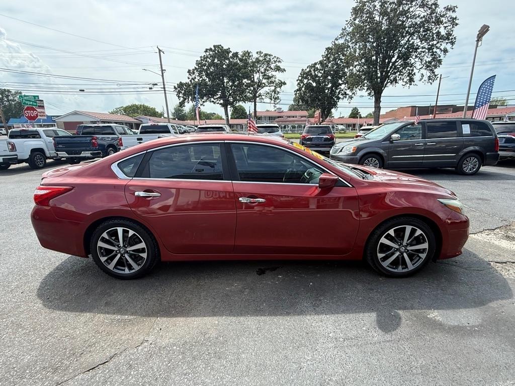 Nissan Altima 2.5 SR 2016