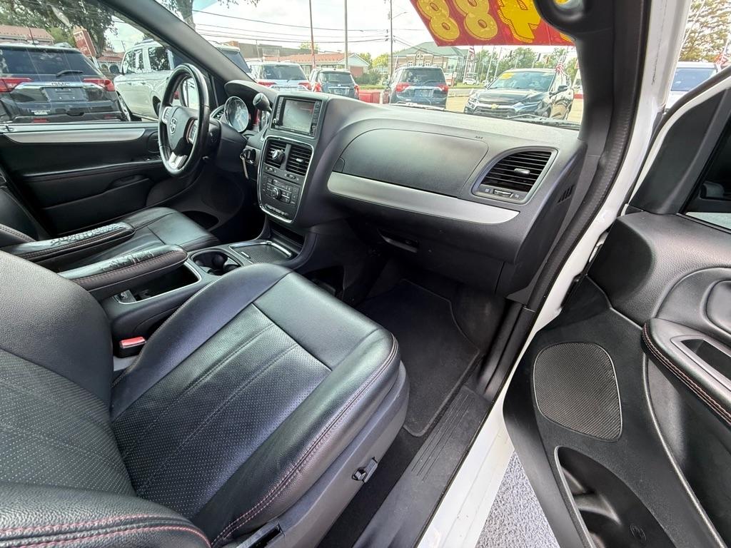 Dodge Grand Caravan R/T 2016