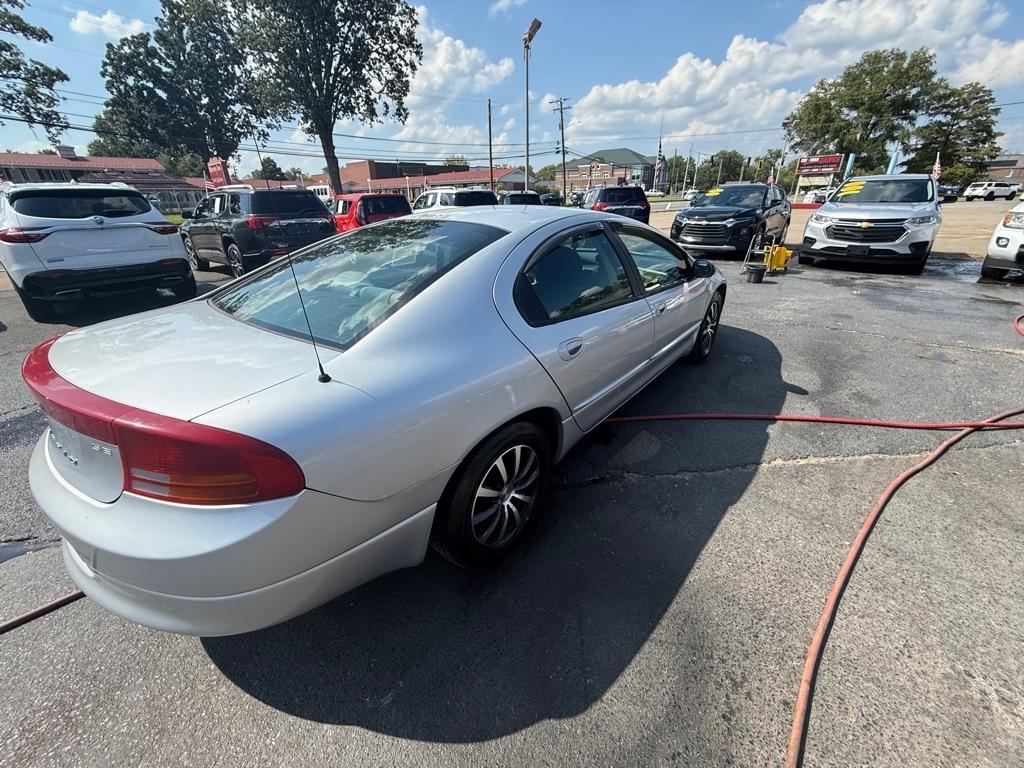 Dodge Intrepid SE 2002