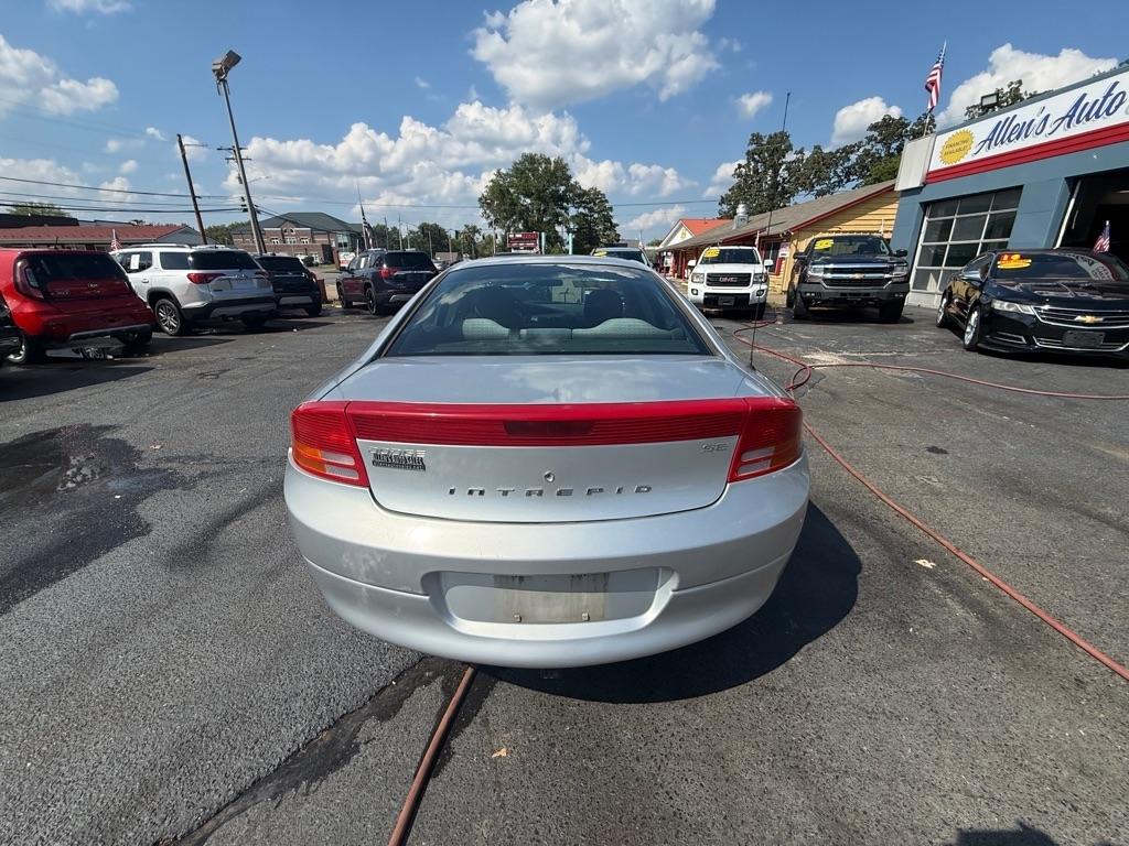 Dodge Intrepid SE 2002