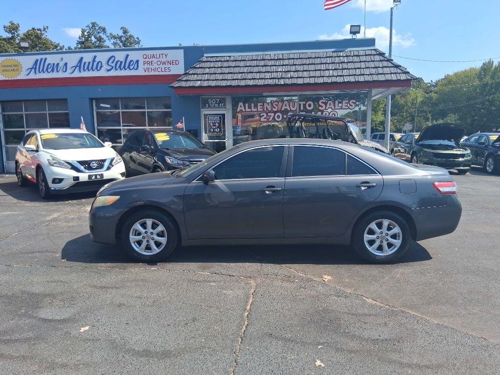 2011 Toyota Camry Base 6-Spd AT
