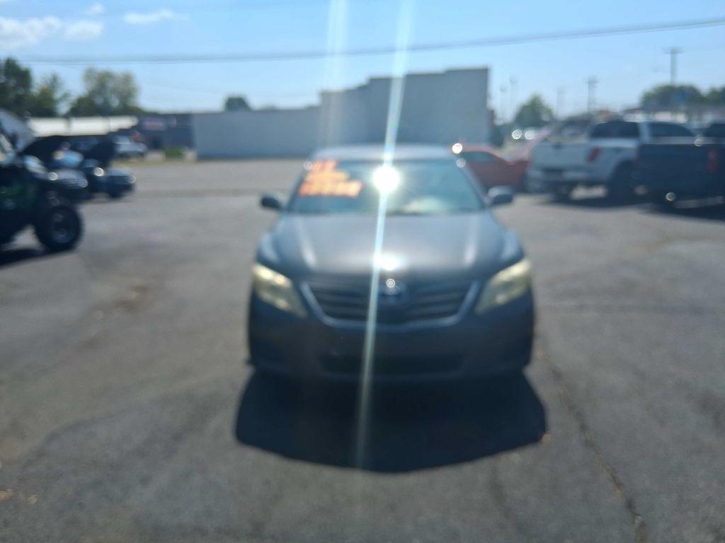 Toyota Camry Base 6-Spd AT 2011