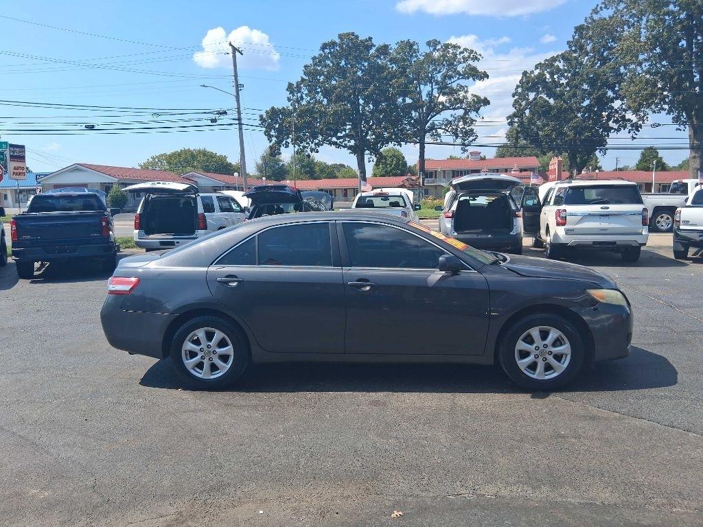 Toyota Camry Base 6-Spd AT 2011