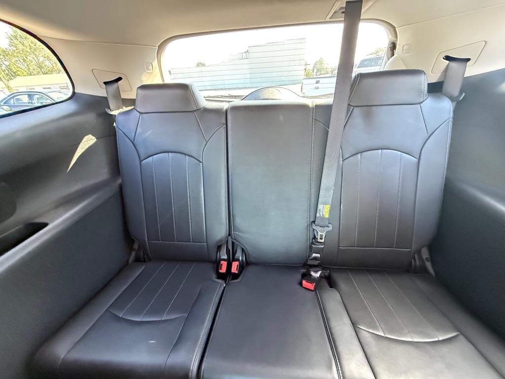 Buick Enclave Leather AWD 2016
