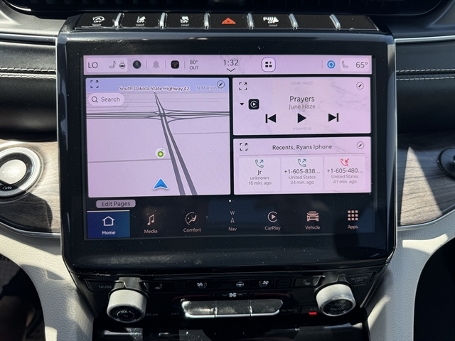 Jeep Grand Cherokee Overland 4x4 2022 Jeep Grand Cherokee Overland 4x4 2022