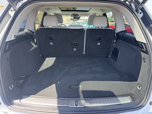 Jeep Grand Cherokee Overland 4x4 2022 Jeep Grand Cherokee Overland 4x4 2022