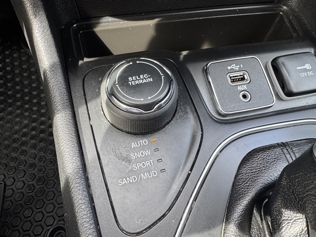 Jeep Cherokee Latitude 4x4 2019 Jeep Cherokee Latitude 4x4 2019