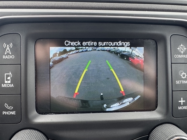 RAM 1500 4WD Quad Cab 140.5" Express 2016 RAM 1500 4WD Quad Cab 140.5" Express 2016