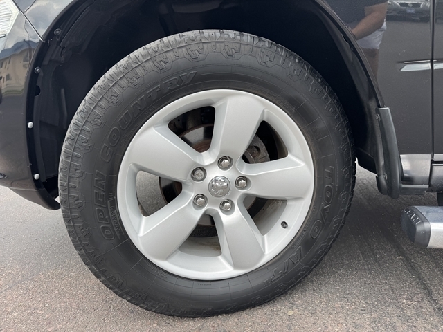 RAM 1500 4WD Quad Cab 140.5" Express 2016 RAM 1500 4WD Quad Cab 140.5" Express 2016