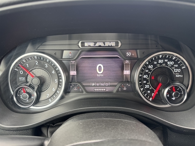 RAM 1500 Big Horn 4x4 Crew Cab 6'4" Box 2021 RAM 1500 Big Horn 4x4 Crew Cab 6'4" Box 2021