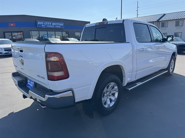 RAM 1500 Laramie 4x4 Crew Cab 5'7" Box 2022 RAM 1500 Laramie 4x4 Crew Cab 5'7" Box 2022