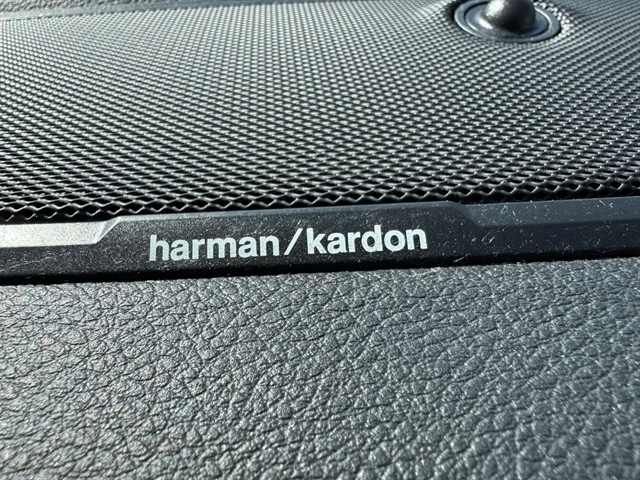 RAM 1500 Laramie 4x4 Crew Cab 5'7" Box 2022 RAM 1500 Laramie 4x4 Crew Cab 5'7" Box 2022