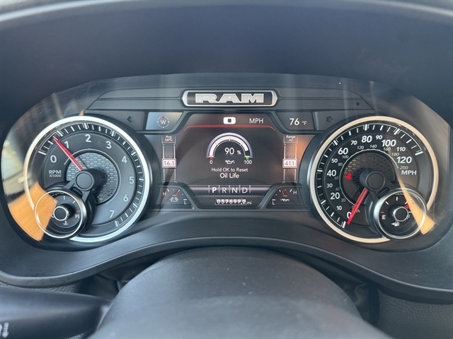 RAM 1500 Laramie 4x4 Crew Cab 5'7" Box 2022 RAM 1500 Laramie 4x4 Crew Cab 5'7" Box 2022