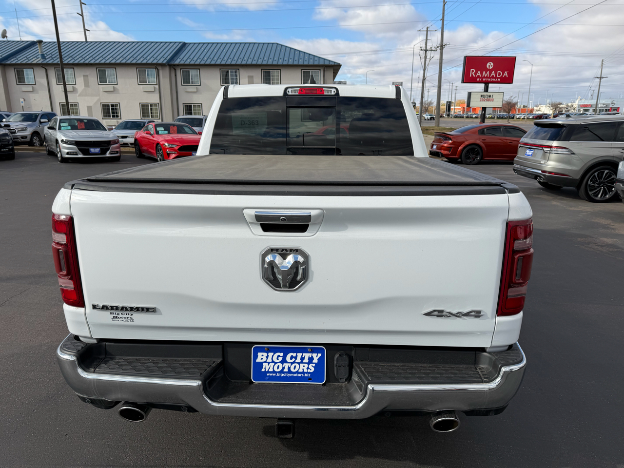 2022 Ram 1500 Laramie photo 3