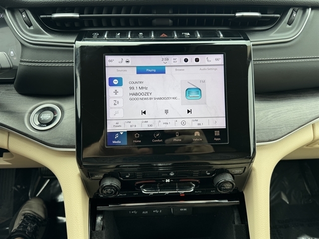 Jeep Grand Cherokee L Limited 4x4 2022 Jeep Grand Cherokee L Limited 4x4 2022