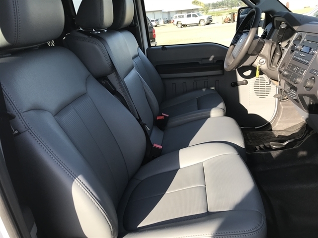 Ford Super Duty F-550 DRW 4WD SuperCab 162" WB 60" CA XL 2011 Ford Super Duty F-550 DRW 4WD SuperCab 162" WB 60" CA XL 2011