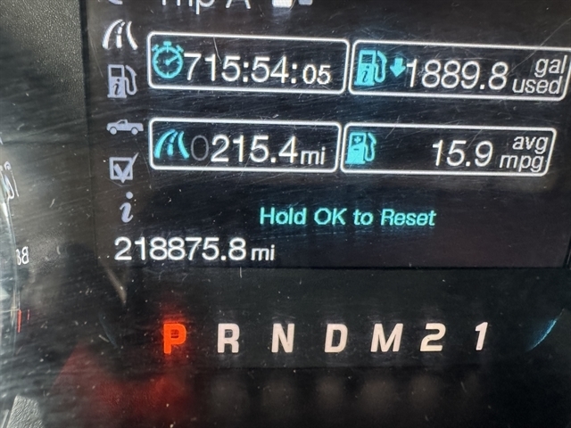 Ford F-150 4WD SuperCrew 145" Lariat 2011 Ford F-150 4WD SuperCrew 145" Lariat 2011