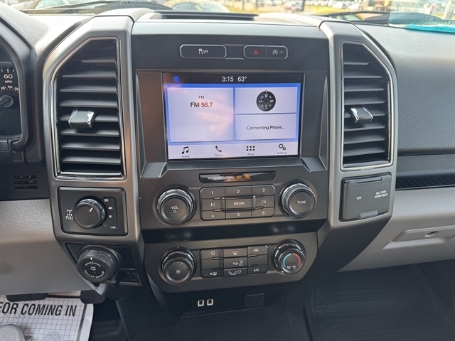 Ford F-150 XLT 4WD SuperCab 6.5' Box 2019 Ford F-150 XLT 4WD SuperCab 6.5' Box 2019